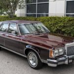 1977 LINCOLN VERSAILLES (FRONT ANGLE) POSTER 24 X 36 INCH SWEET LOOKING!