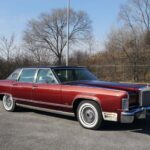 1979 LINCOLN TOWN CAR Poster 24 X 36 Inch SWEET LAND YACHT!