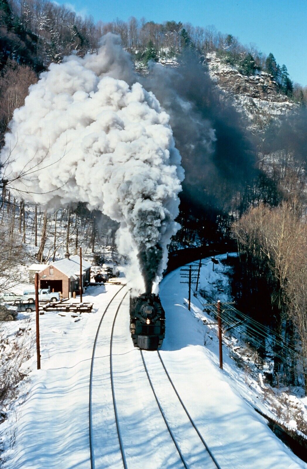 Chesapeake-Ohio-614-Climbs-Up-Snow-POSTER-24-X-36-Inches-Nice-116342336250 Chesapeake & Ohio 614 Climbs Up (Snow) POSTER 24 X 36 Inches Nice! - Image 1