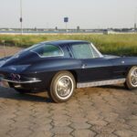 1963 Chevrolet Corvette Sting Ray Sport Coupe (Side Blue) POSTER 24 X 36 INCH