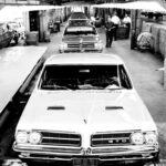1964 Pontiac GTO Assembly Line POSTER 24 X 18 INCHES Vintage!