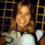 MAUREEN MCCORMICK (Marcia Brady) POSTER 24 X 24 Inches Brady Bunch BEAUTY!
