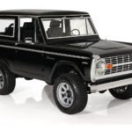 1973 FORD BRONCO 302 (Front Angle) Poster 24x36 Classic Vintage Off-Road