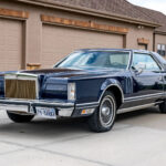 1979 LINCOLN MARK V (FRONT ANGLE) POSTER 24 X 36 INCH SWEET LOOKING!