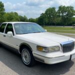 1996 Lincoln Town Car Signature Series POSTER 24 X 36 INCH Looks Sweet!