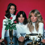 Charlie's Angels Jaclyn Smith Kate Jackson Farrah Fawcett 24 X 18 Inches Sweet!