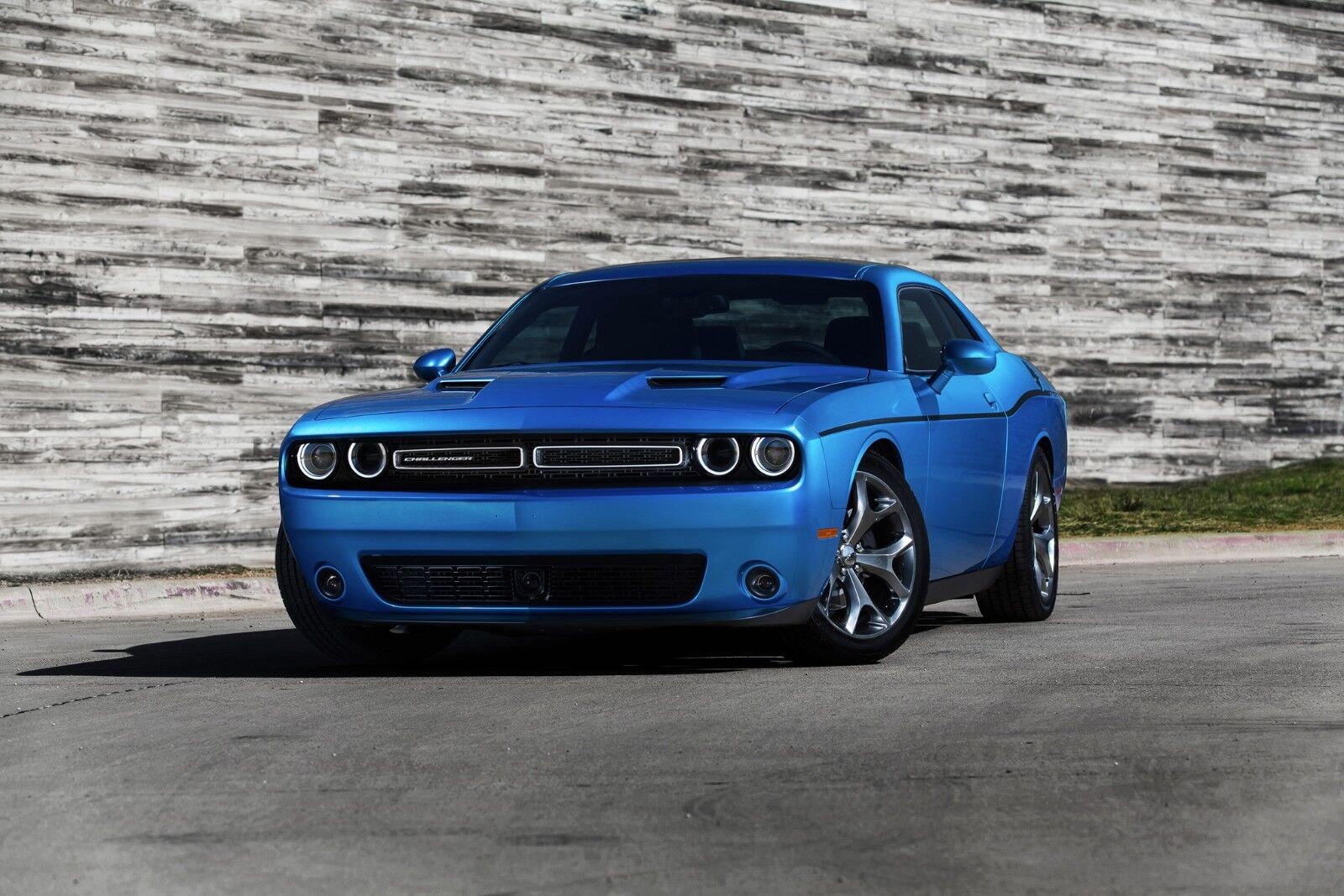 2017-DODGE-CHALLENGER-BLUE-POSTER-24-X-36-INCH-112107102005 2017 DODGE CHALLENGER (BLUE) POSTER 24 X 36 INCH - Image 1