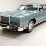 1979 Lincoln Town Car (Turquoise) POSTER 24 X 36 INCH Looks Sweet!