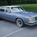 1984 Buick Electra Park Avenue POSTER 24 X 36 INCH SWEET LOOKING!