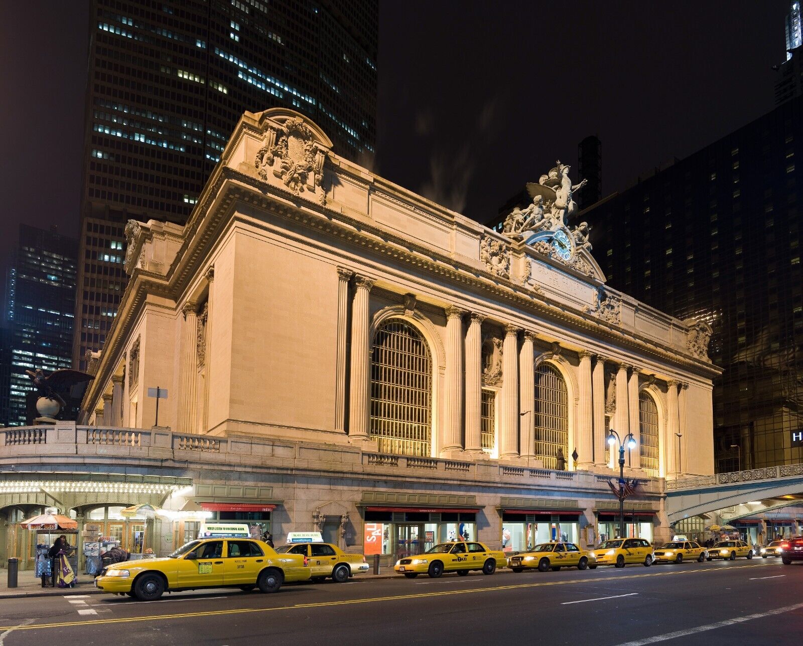 Grand-Central-Station-New-York-Night-POSTER-24-X-18-Inches-Wall-Art-Nice-116355505247 Grand Central Station New York (Night) POSTER 24 X 18 Inches Wall Art Nice! - Image 1