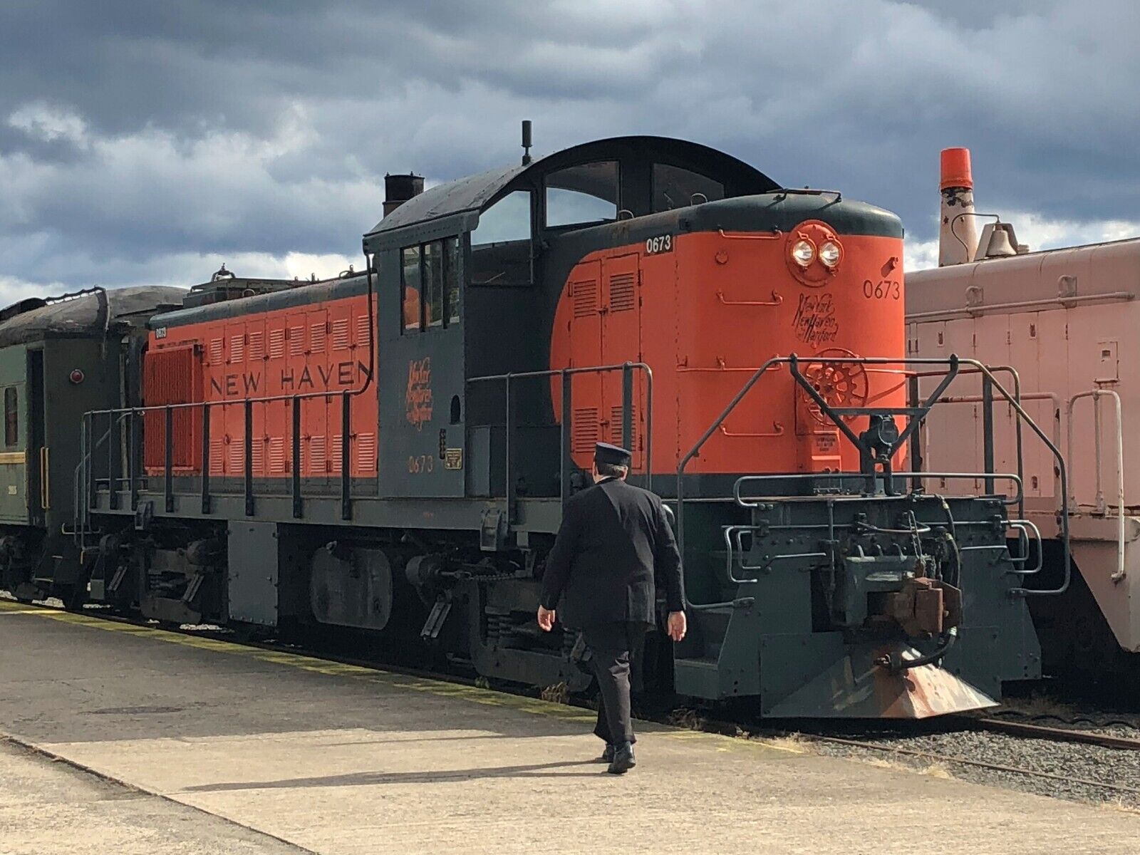 New-Haven-0673-ALCO-RS-1-Diesel-Locomotive-POSTER-24-X-36-Inches-Nice-126698392737 New Haven #0673 ALCO RS-1 Diesel Locomotive POSTER 24 X 36 Inches Nice! - Image 1