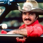 BURT REYNOLDS POSTER 24 X 36 INCH SMOKEY & THE BANDIT LOOKS AWESOME!