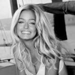 Farrah Fawcett Early 1970s POSTER 24 X 36 Inches Sweet!