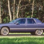 1994 BUICK ROADMASTER SEDAN (SIDE VIEW) POSTER 24 X 36 INCH CLASSY AND BIG!!